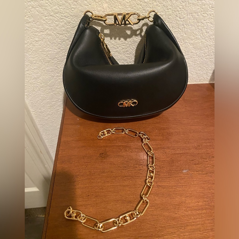 Michael Kors Handbag shoulder bag/clutch/ Never Worn
